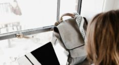 student reseaching how to get loans without cosigner or credit history